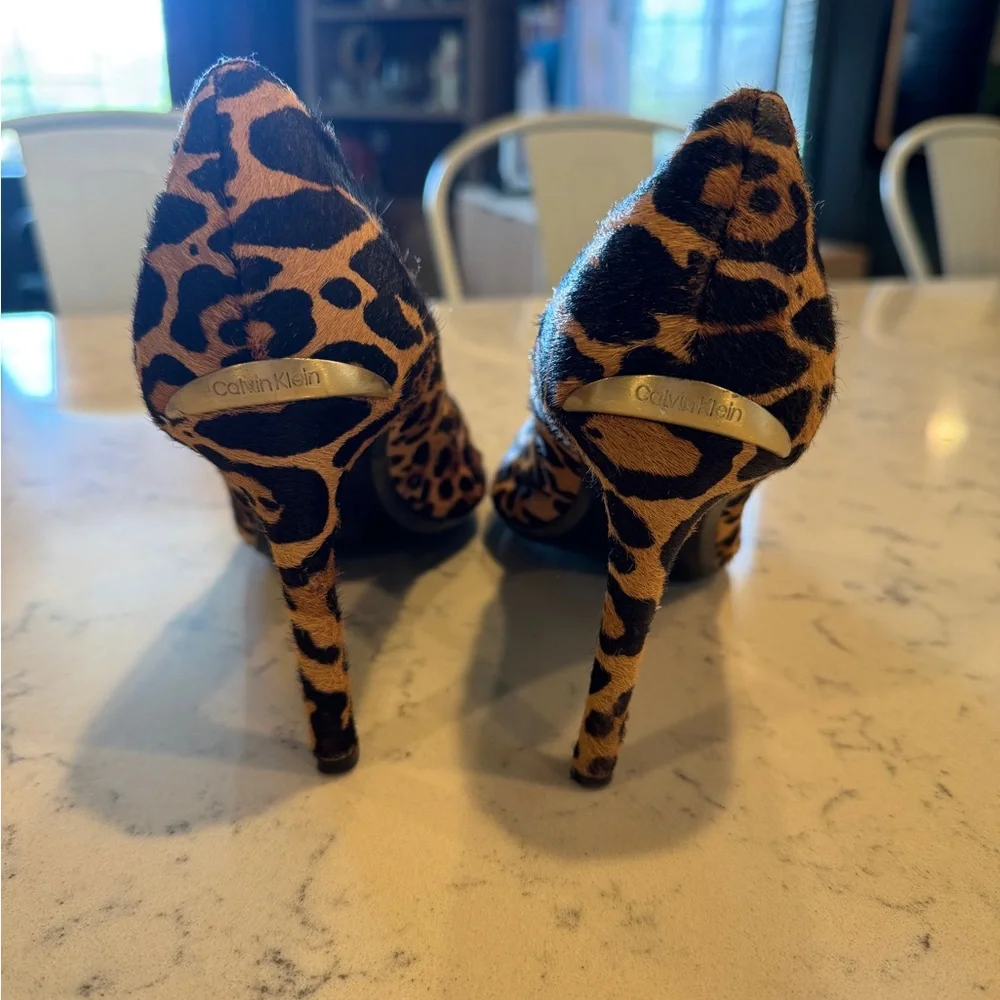 Calvin Klein Leopard Print Pointed Toe Stiletto Heels - Tan & Black - Picture 3 of 4